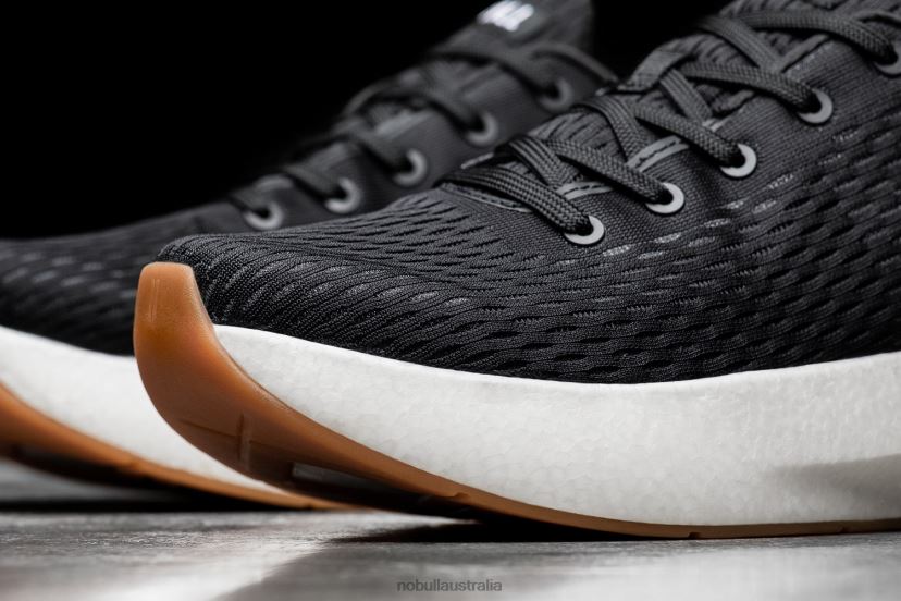 Black White Runner+ XJ4668182Nobull