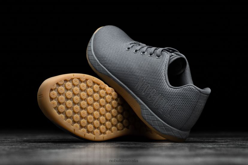 Dark Grey Gum Trainer XJ46682Nobull