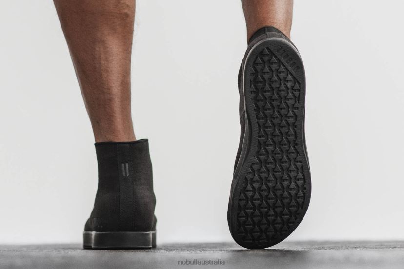 High-Top Black Canvas Trainer XJ466886Nobull