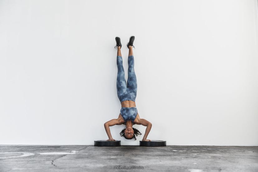 Halter Sports Bra XJ4668980Nobull