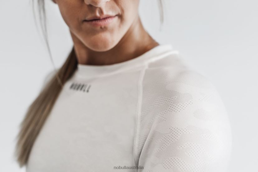 Lightweight Textured Long Sleeve Tee XJ46681153Nobull