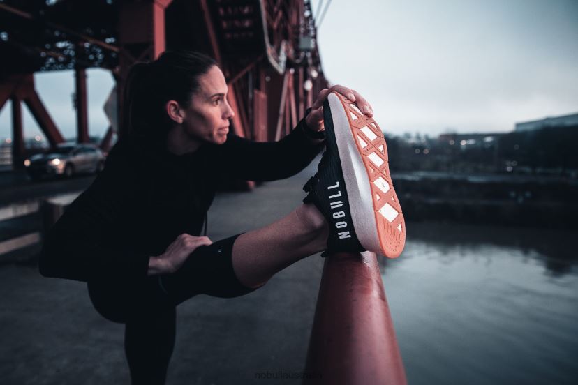 Black White Runner+ XJ4668612Nobull