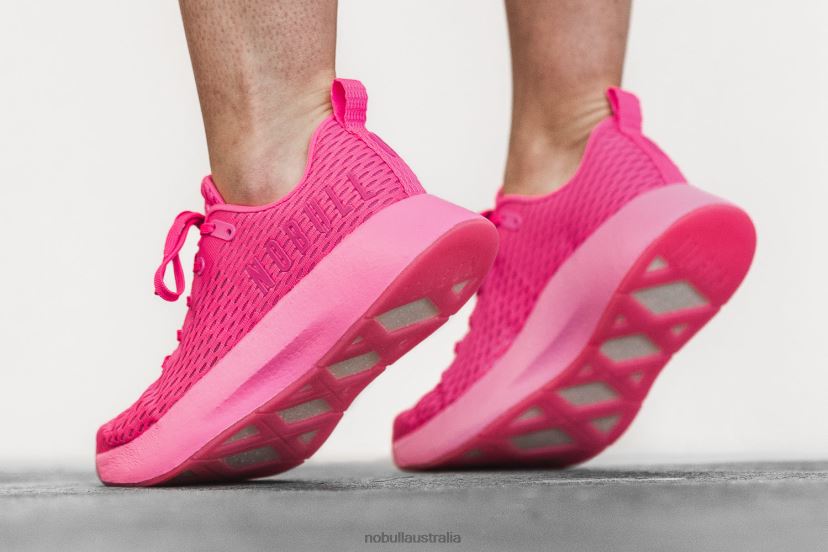 Neon Pink Runner+ XJ4668605Nobull