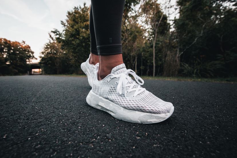 White Camo Runner+ XJ4668622Nobull