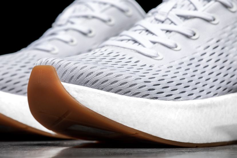 White Runner+ XJ4668609Nobull