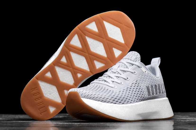 White Runner+ XJ4668609Nobull