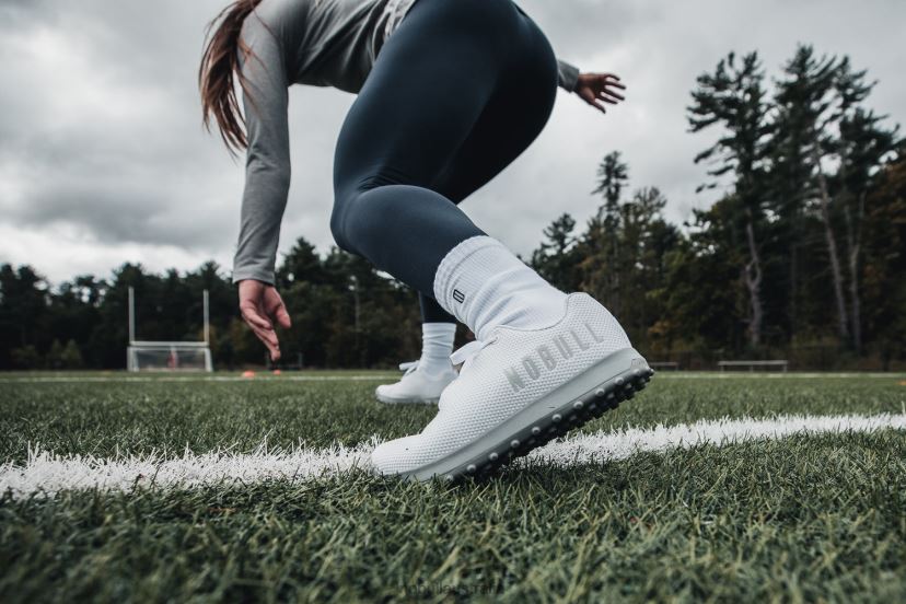 White Arctic Turf Trainer XJ4668637Nobull